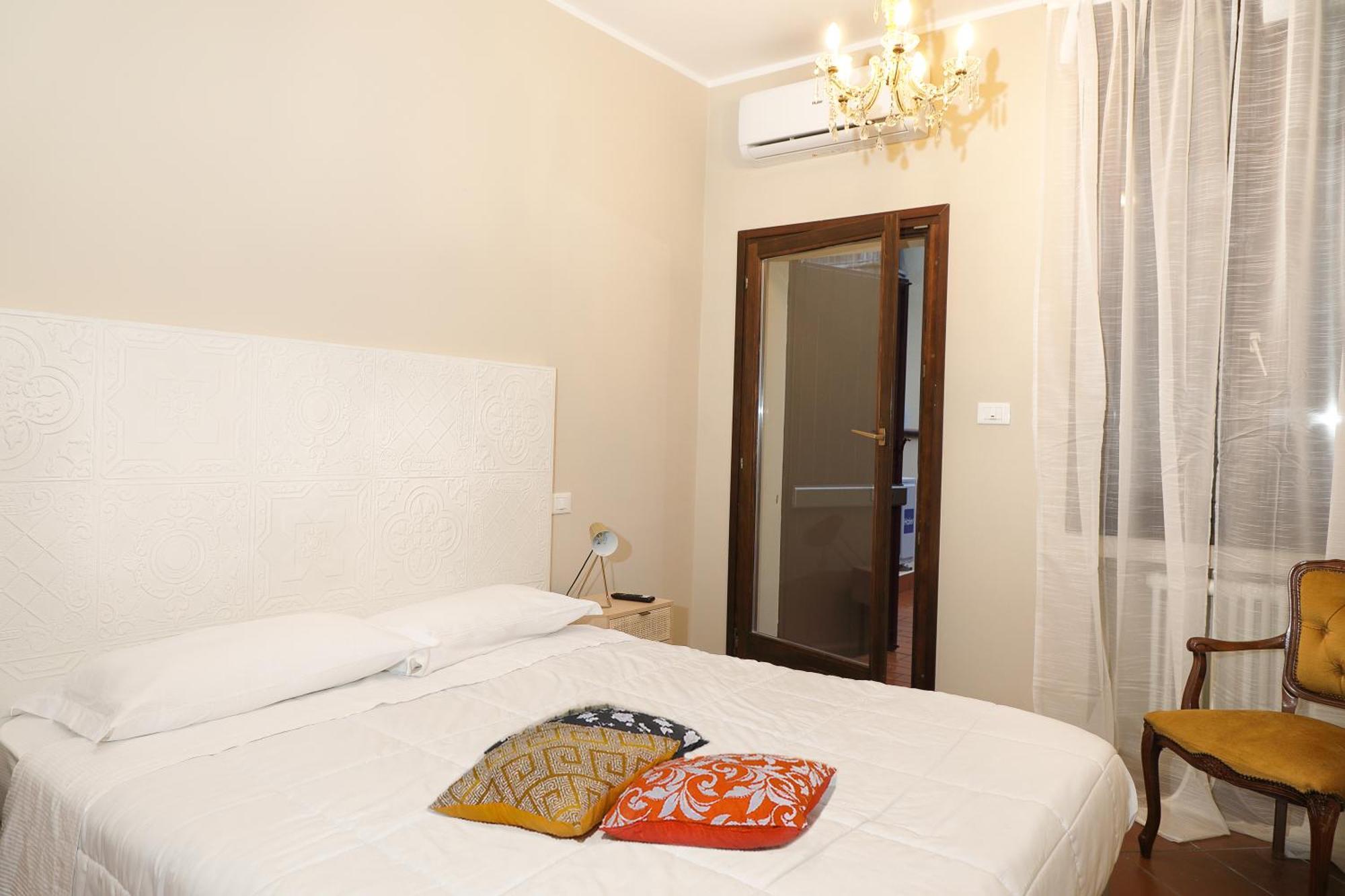 Saint Charles Apartment Bologna Eksteriør billede
